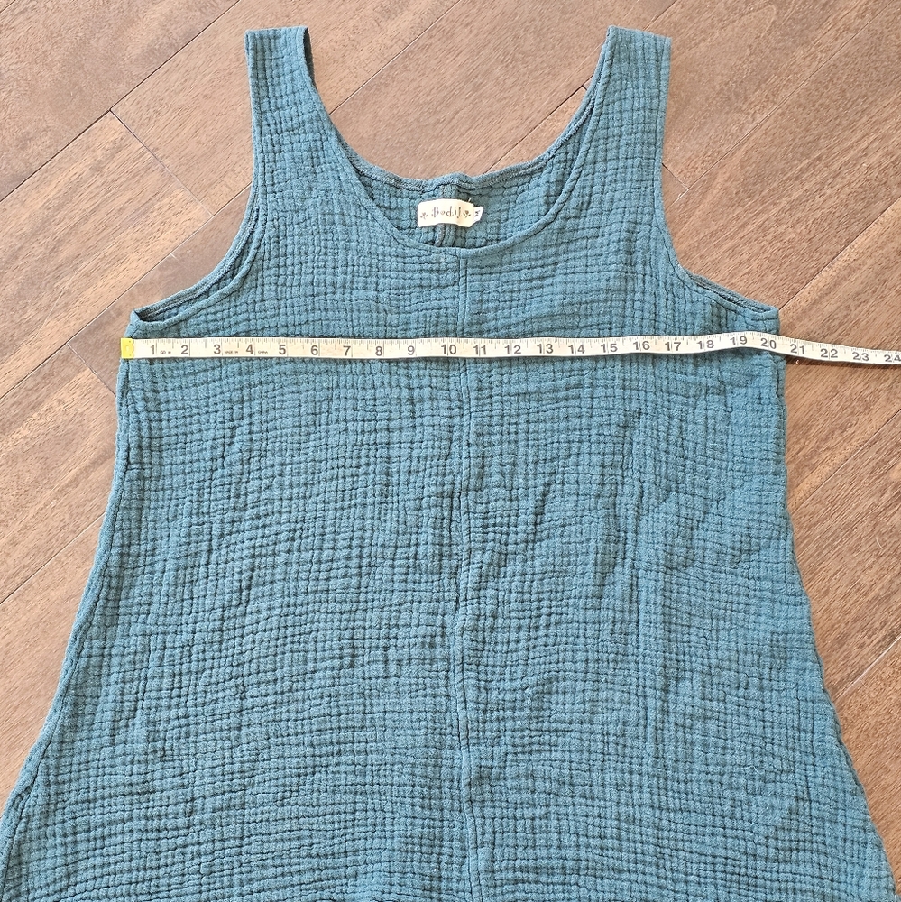 Bodil Seeersucker Green Assymetrical Tunic Tank Top Women's Size Medium - Picture 9 of 11